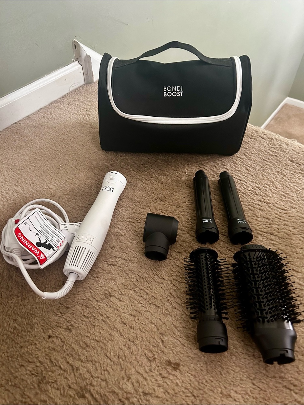BondiBoost Everlast Airstyler Multi Styler + Attachments & Travel Case